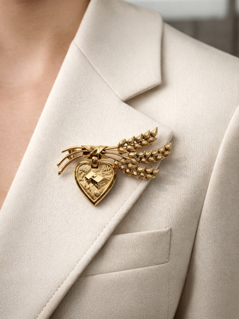 Vintage Trifari Gold Dangling Heart Charm Brooch Pin Cottagecore